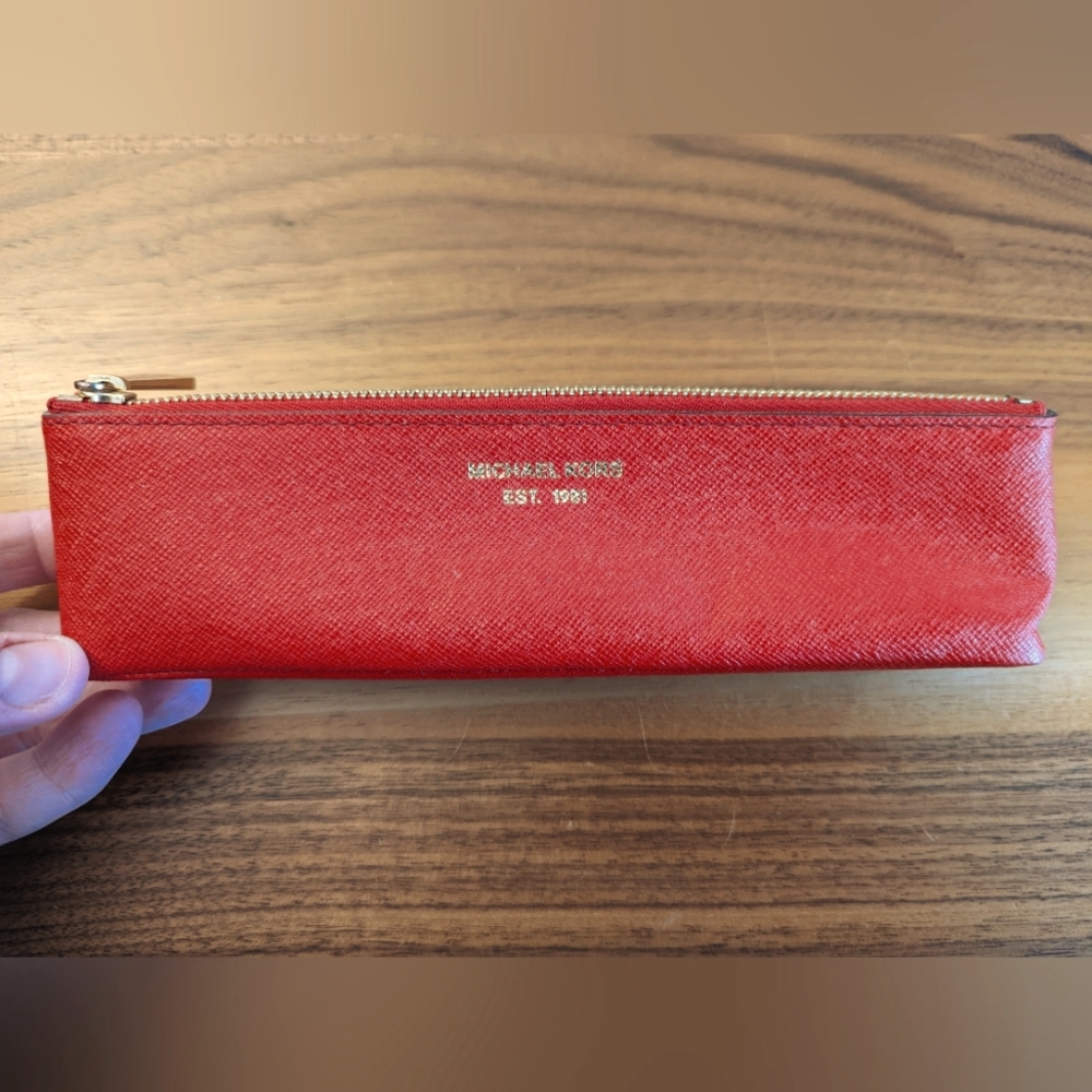 MICHAEL KORS - pencil case